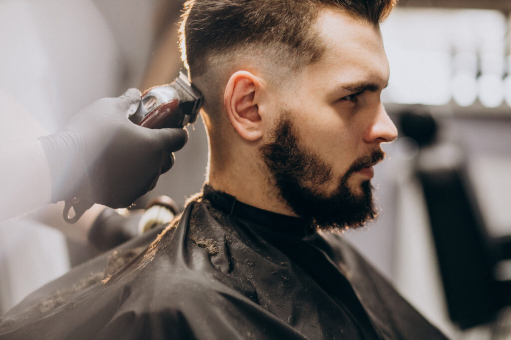 Corte de pelo según la forma del rostro en Barbería Samuel González